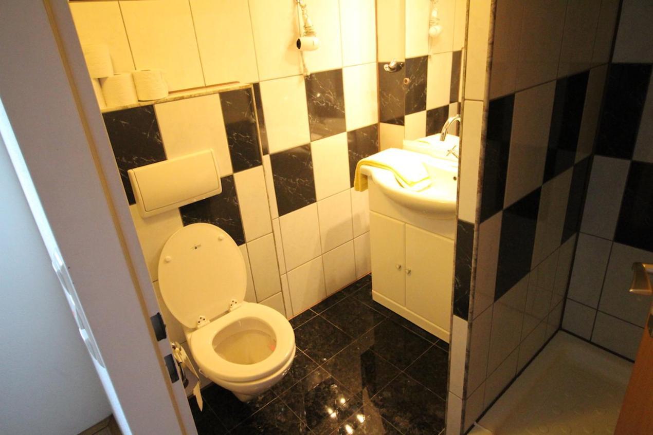 Apartments Helena Zadar Vrsi Eksteriør billede